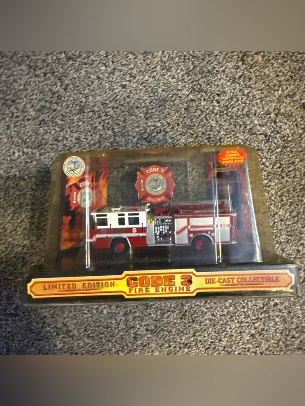Code 3 Virginia Beach Quantum Pumper Engine 5 - Package Imperfections